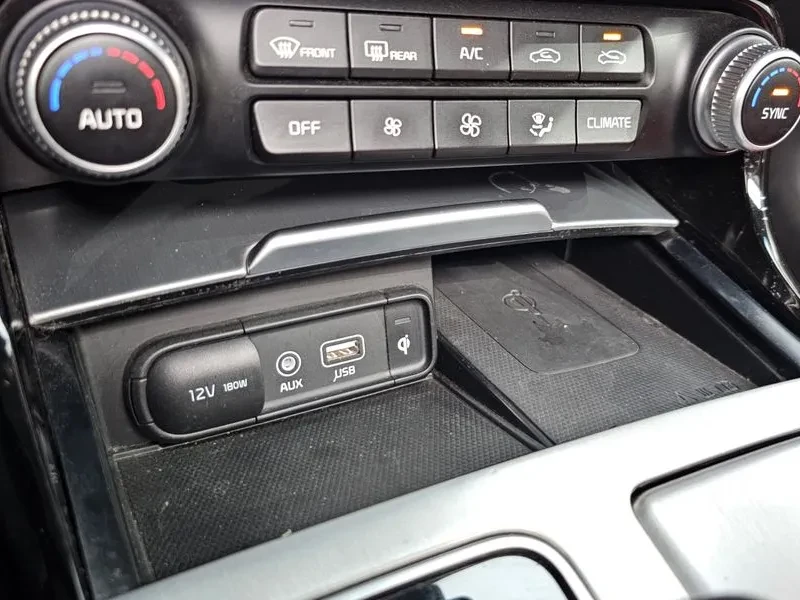 Kia Stinger 3.3 AWD GT - САМО 30% АВАНС, снимка 13 - Автомобили и джипове - 55998716