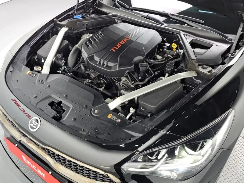 Kia Stinger 3.3 AWD GT - САМО 30% АВАНС, снимка 6 - Автомобили и джипове - 55998716