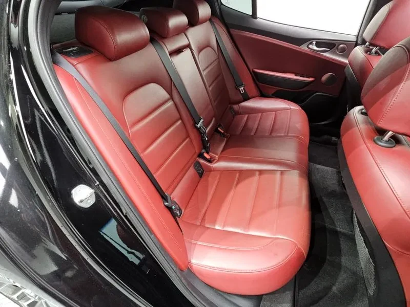 Kia Stinger 3.3 AWD GT - САМО 30% АВАНС, снимка 12 - Автомобили и джипове - 55998716