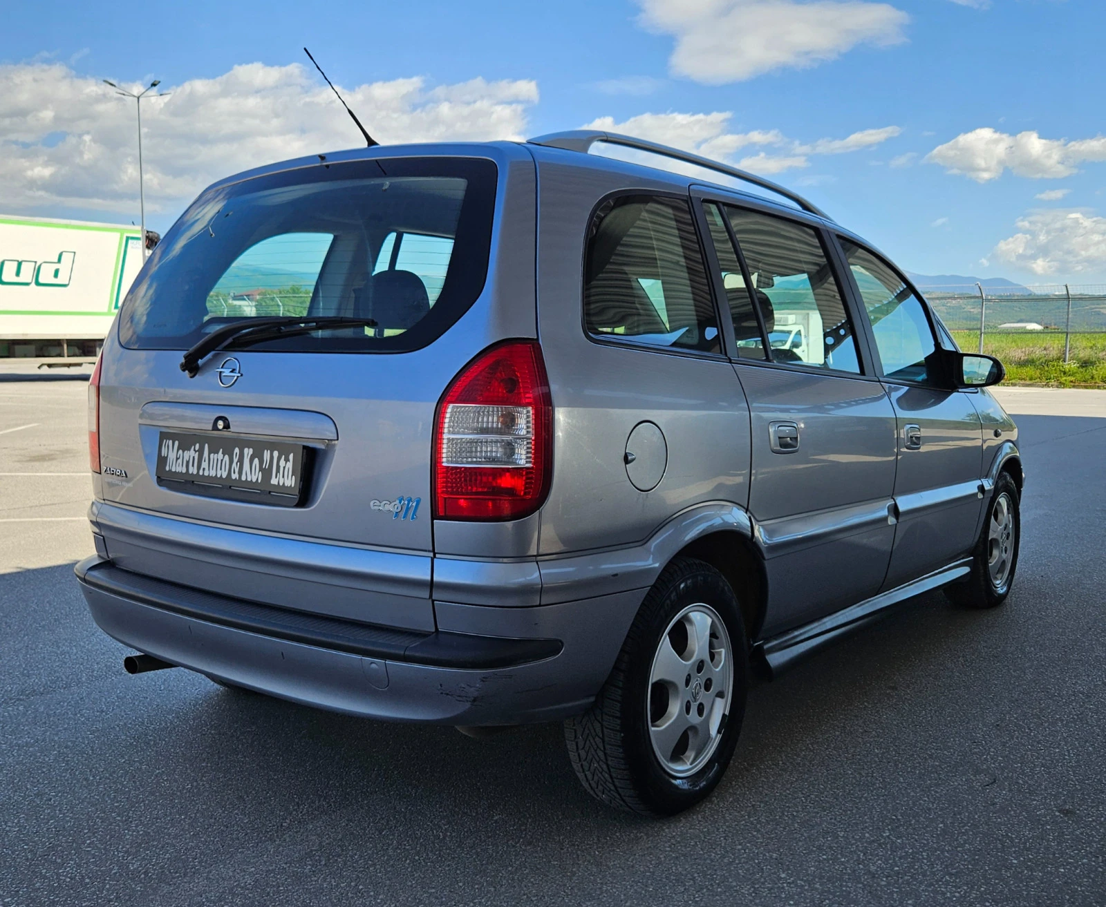 Opel Zafira 1.6 EcoM - изображение 9