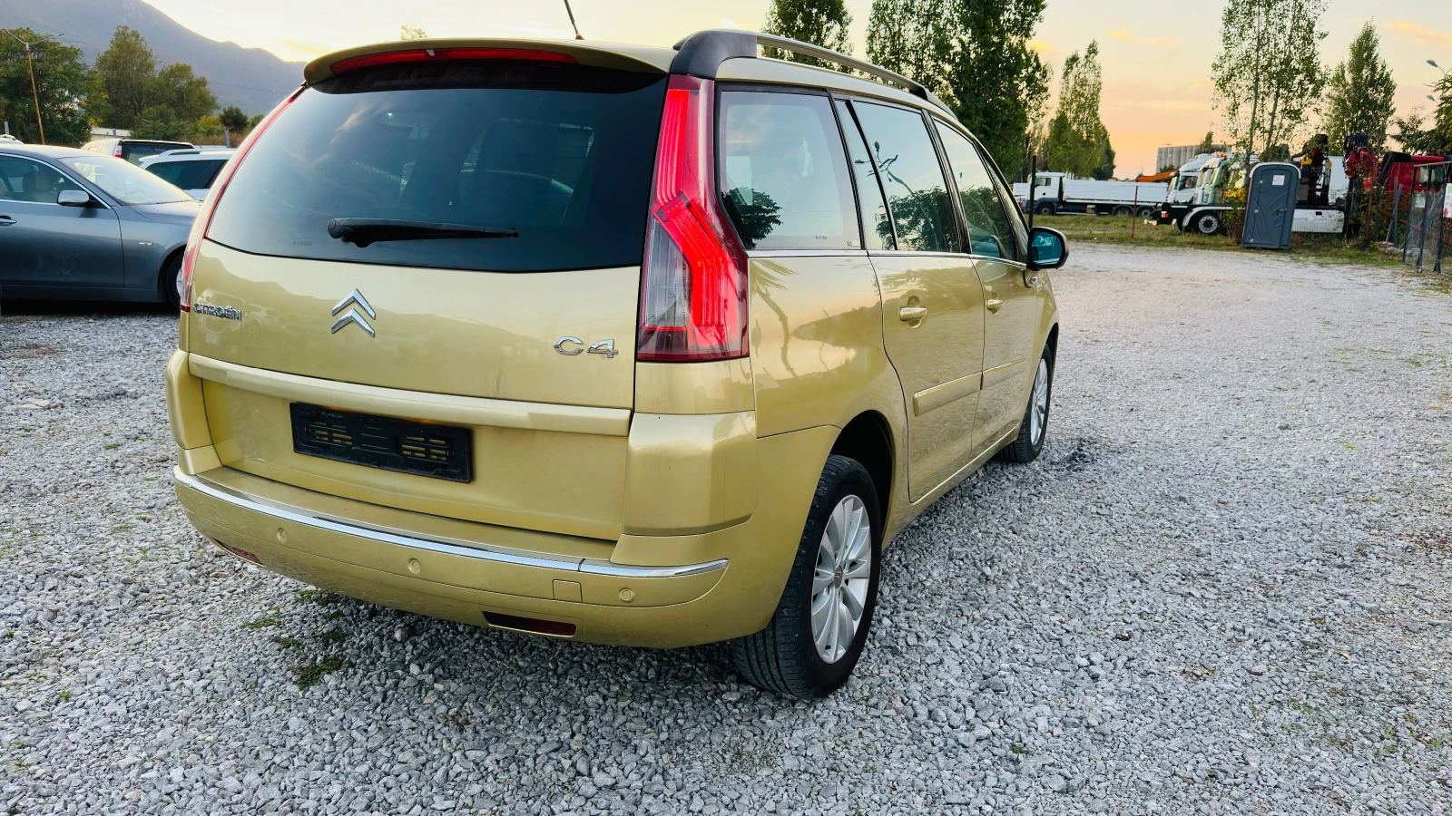 Citroen Grand C4 Picasso 2.0hdi-136kc-евро 4 7 места-автомат-Италия - изображение 5