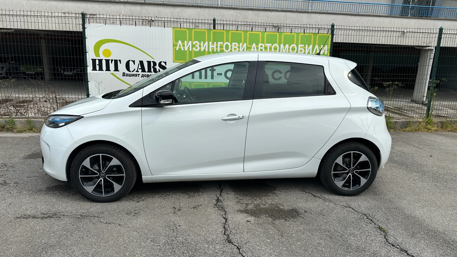Renault Zoe R110 Intens 41 kWh с ДДС - изображение 4