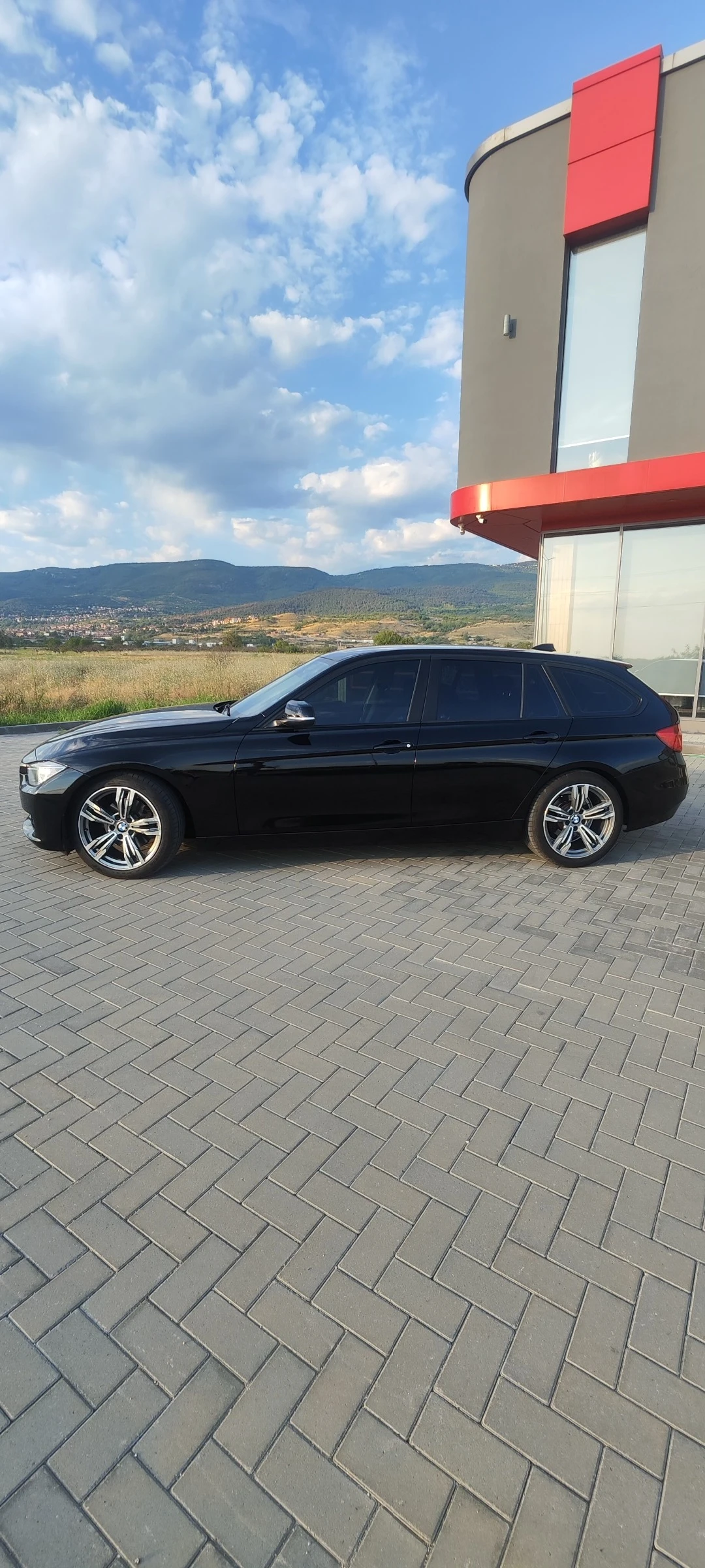 BMW 320  - изображение 5