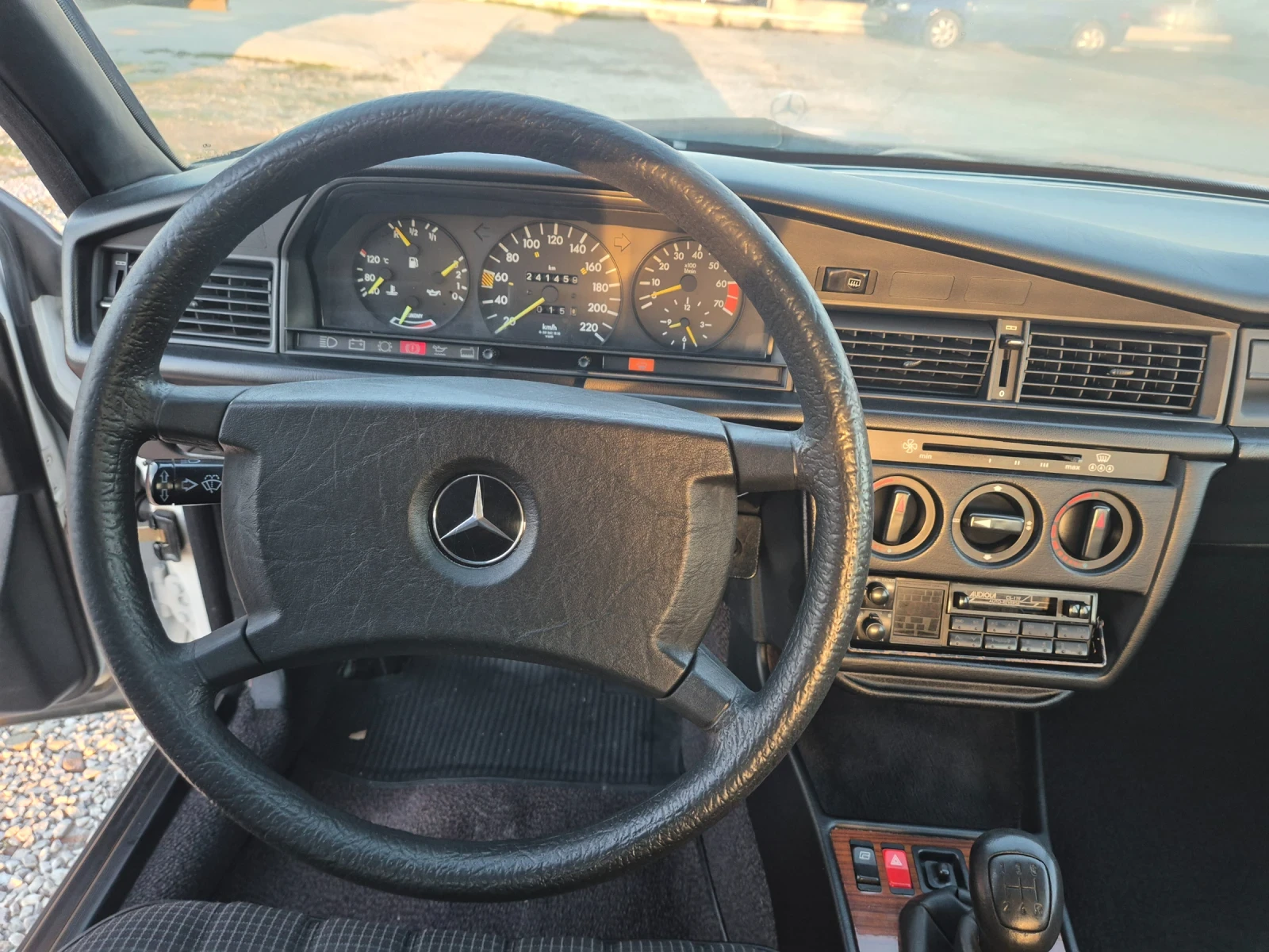 Mercedes-Benz 190 2.0i 122ps. | Mobile.bg   14