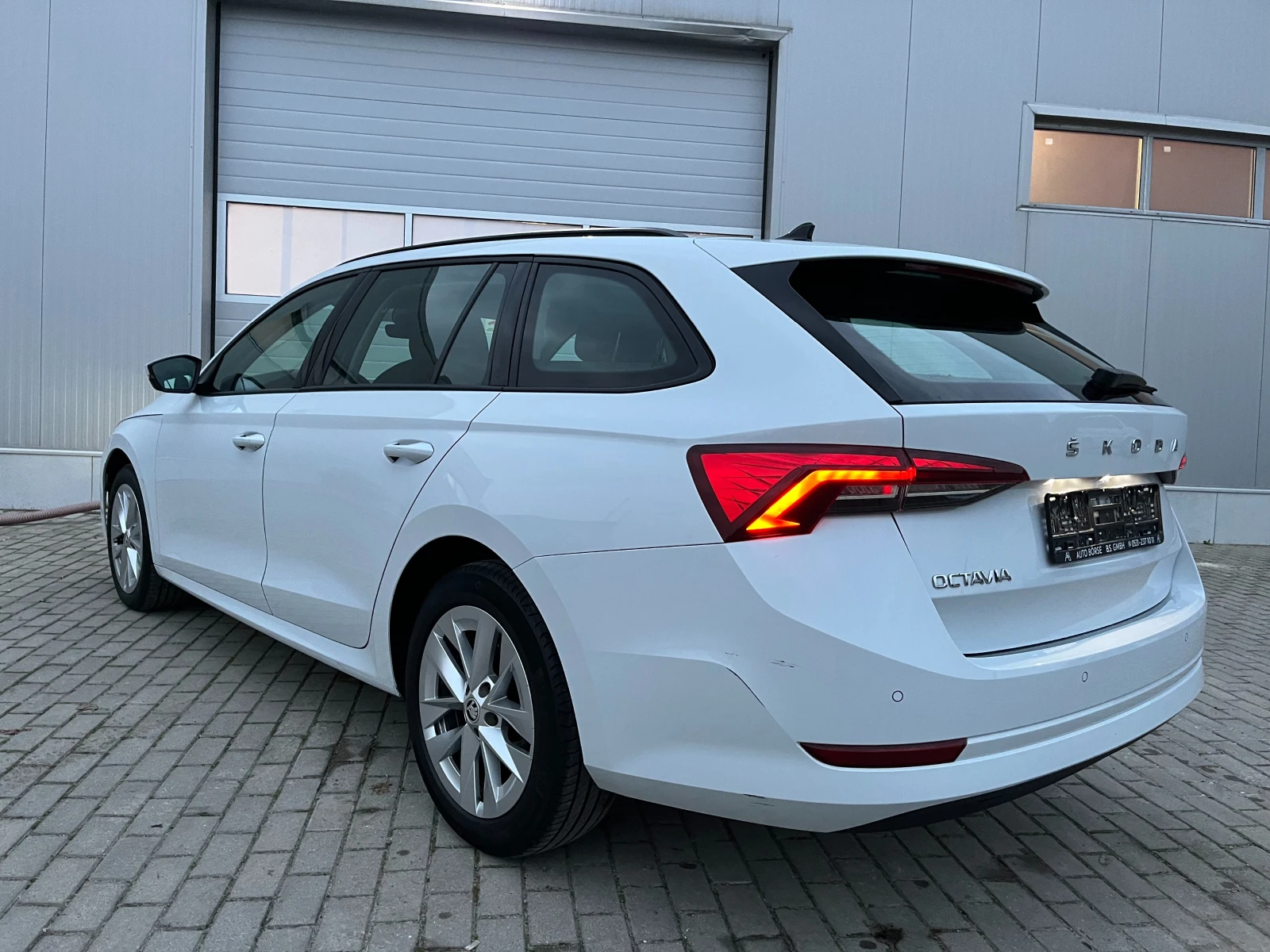 Skoda Octavia 2.0 TDI DSG FULL LED TUV-Германия - изображение 5