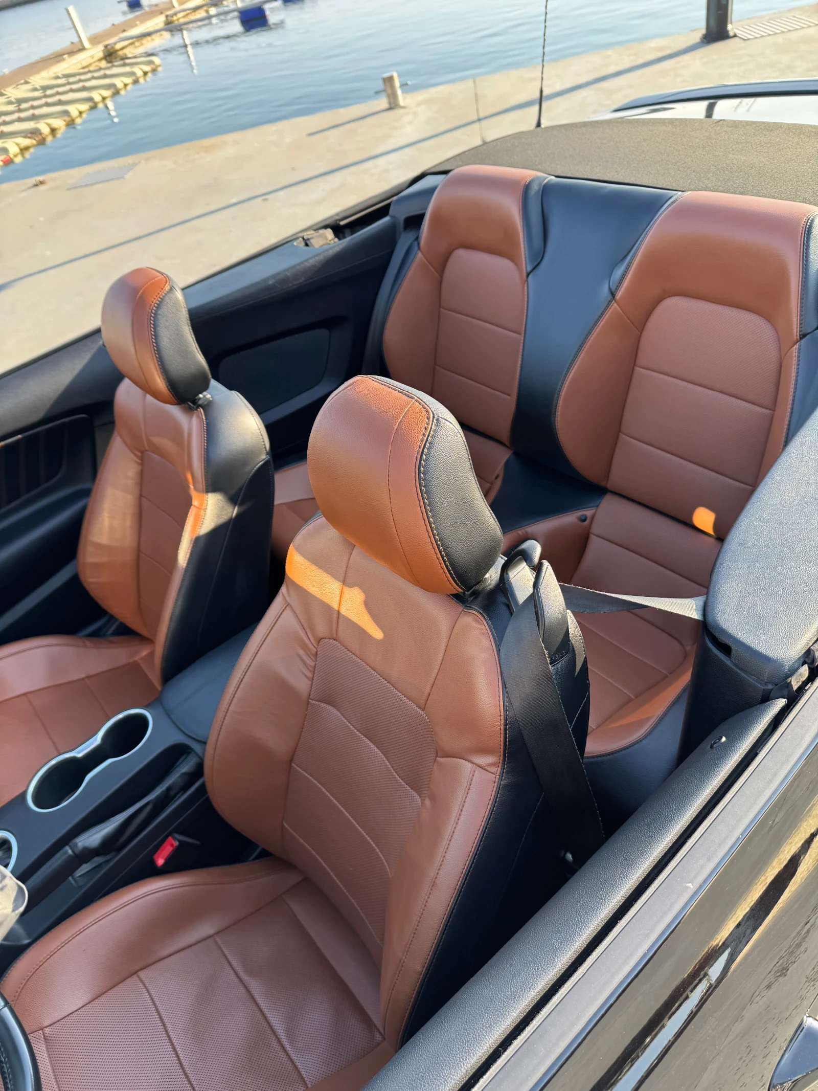 Ford Mustang EcoBoost Premium , снимка 11 - Автомобили и джипове - 53728758