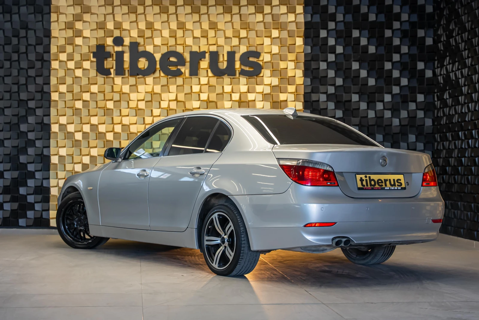 BMW 525 D, снимка 2 - Автомобили и джипове - 53810442