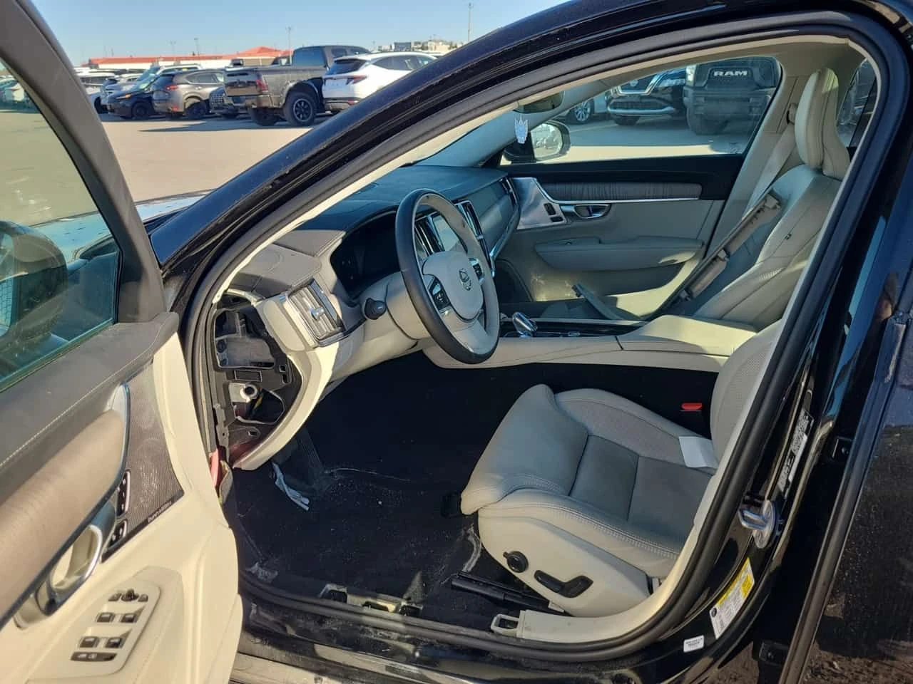 Volvo S90 * ULTIMATE BRIGHT THEME * CARFAX * ��� ��������� * | Mobile.bg � ����������� 8