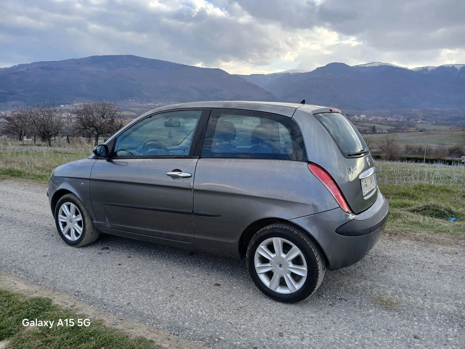 Lancia Ypsilon 1.3 Multijet , снимка 6 - Автомобили и джипове - 54260055