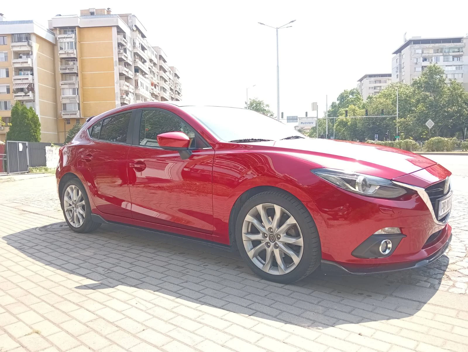 Mazda 3 2.2 Skyactiv-D, снимка 2 - Автомобили и джипове - 54175113