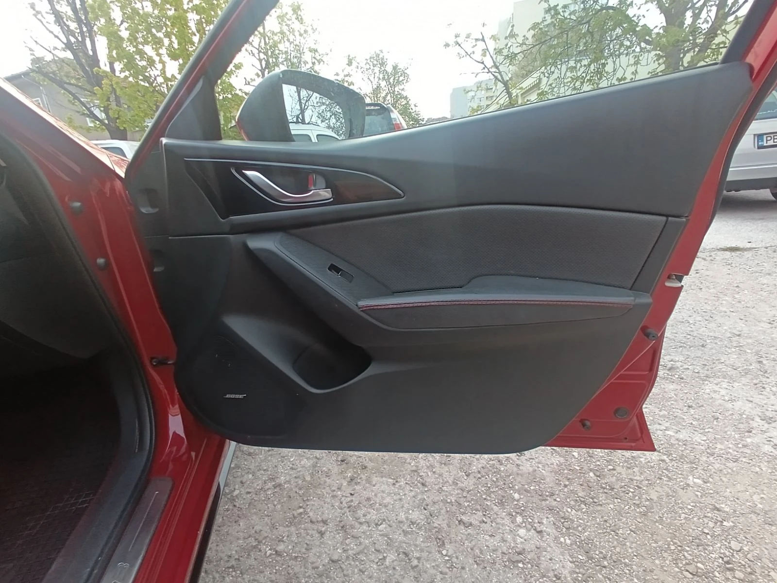 Mazda 3 2.2 Skyactiv-D, снимка 7 - Автомобили и джипове - 54175113