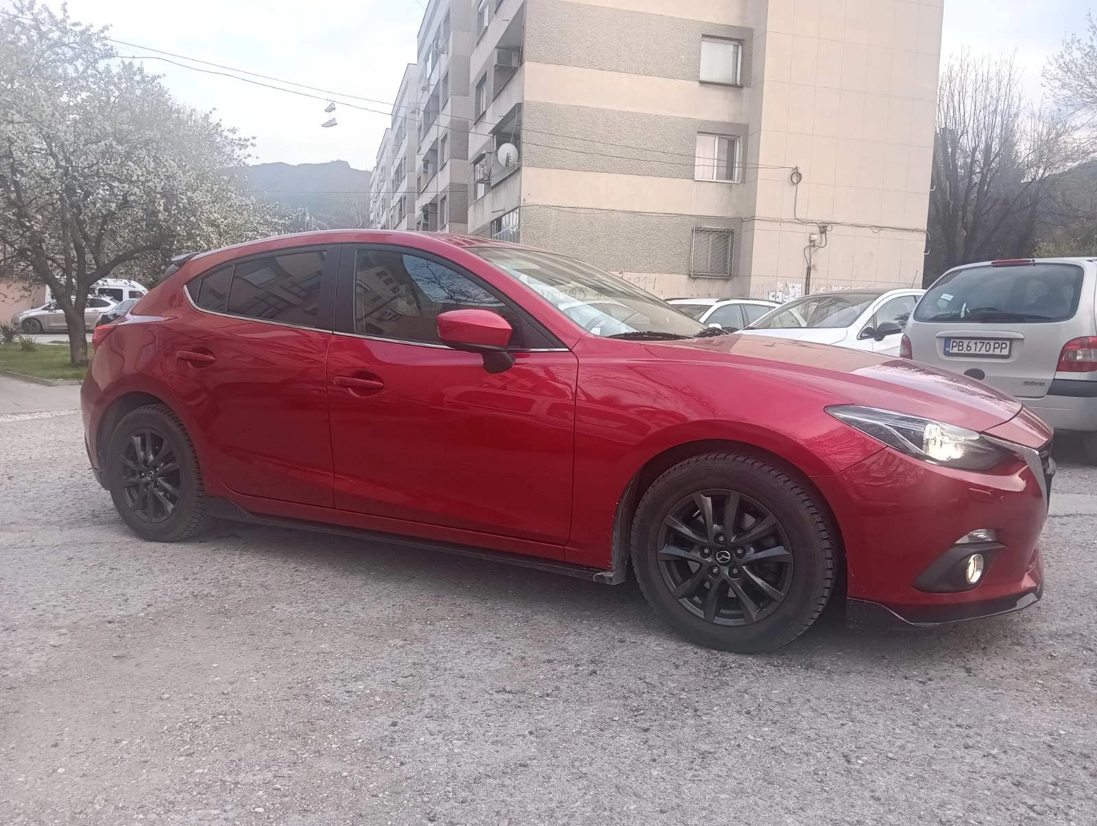 Mazda 3 2.2 Skyactiv-D, снимка 2 - Автомобили и джипове - 54175113