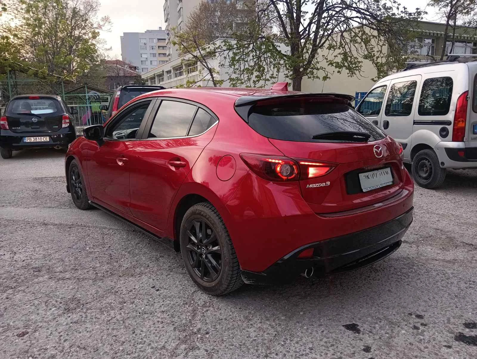 Mazda 3 2.2 Skyactiv-D, снимка 14 - Автомобили и джипове - 54175113
