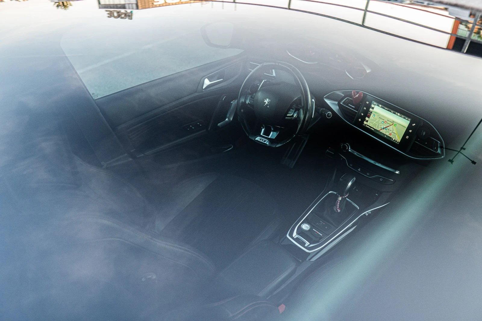 Peugeot 308 2.0 hdi gt, снимка 16 - Автомобили и джипове - 54284045