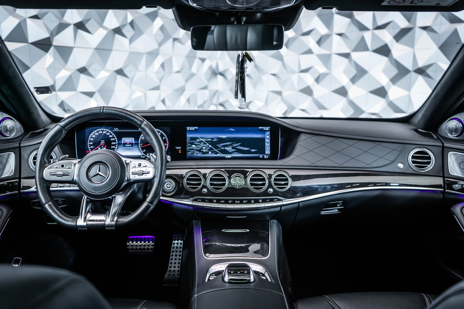 Mercedes-Benz S 560 4M AMG* Pano* Burmester, снимка 11 - Автомобили и джипове - 54370122