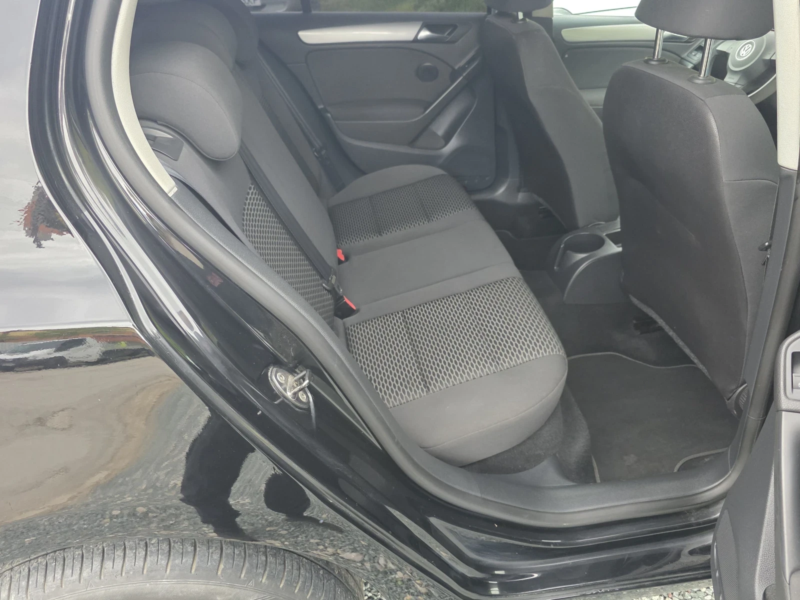 VW Golf 1.4 80коня Android CarPlay, снимка 12 - Автомобили и джипове - 54549141