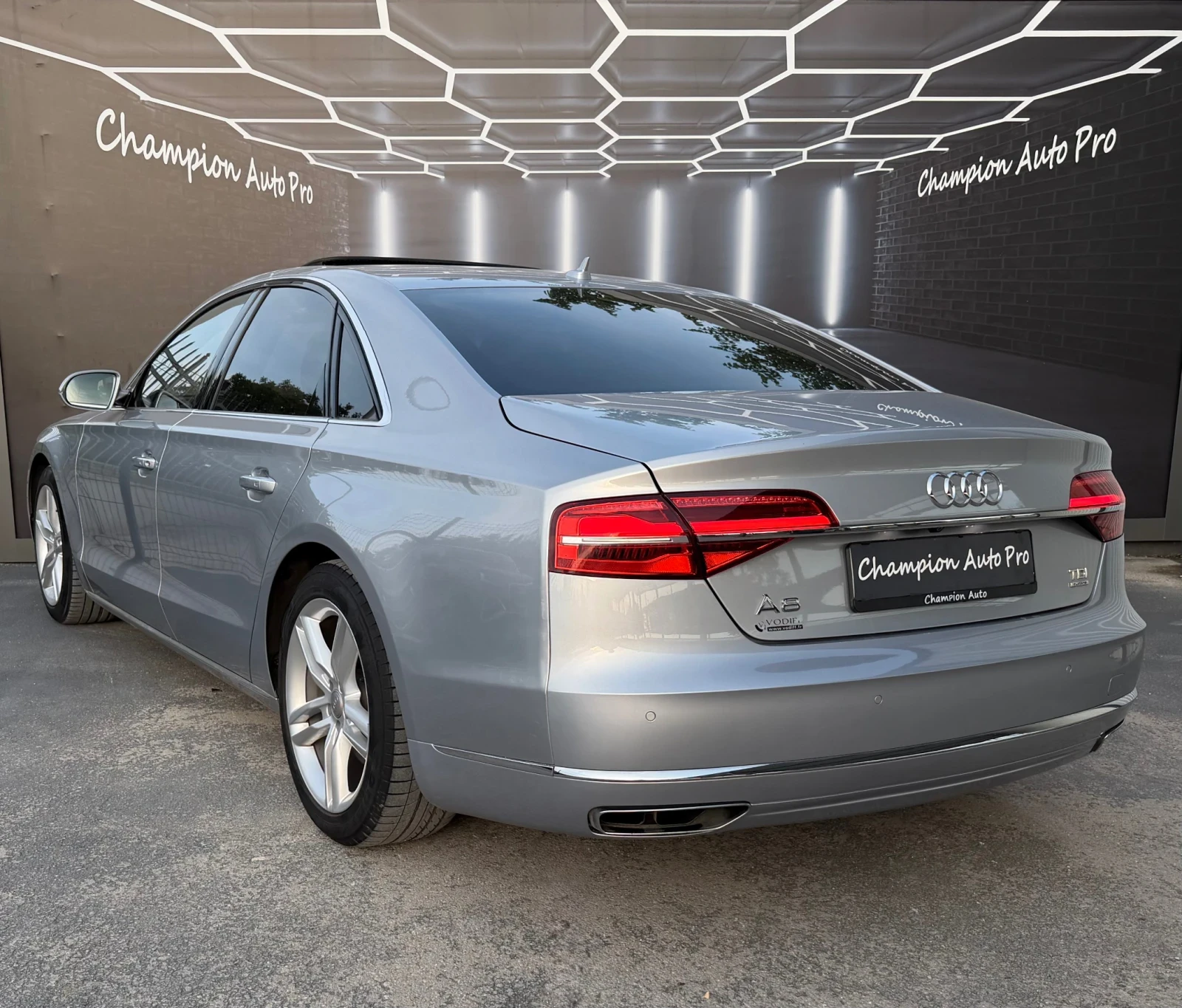 Audi A8 Matrix FULL , снимка 4 - Автомобили и джипове - 54773420
