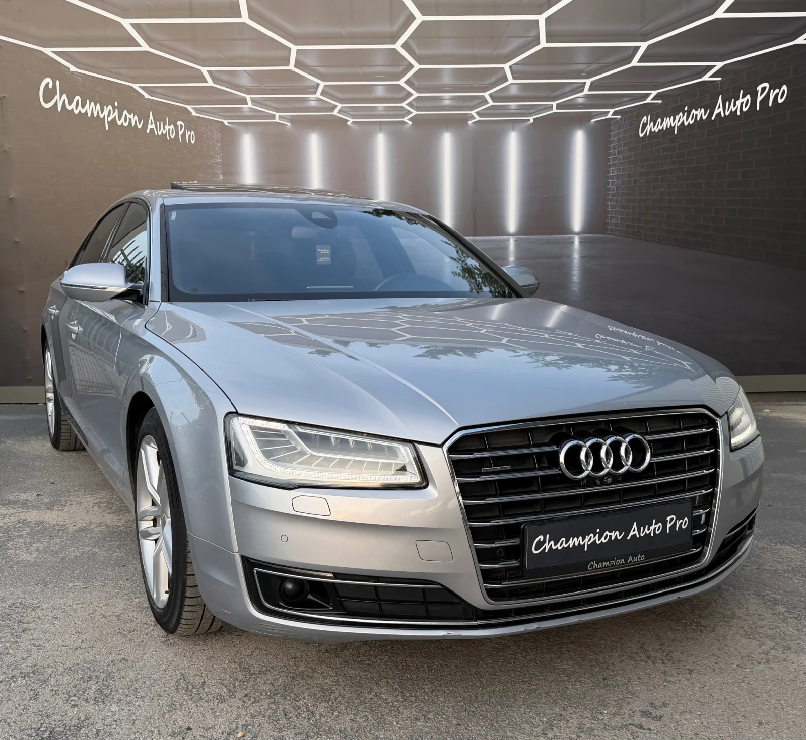 Audi A8 Matrix FULL , снимка 3 - Автомобили и джипове - 54773420