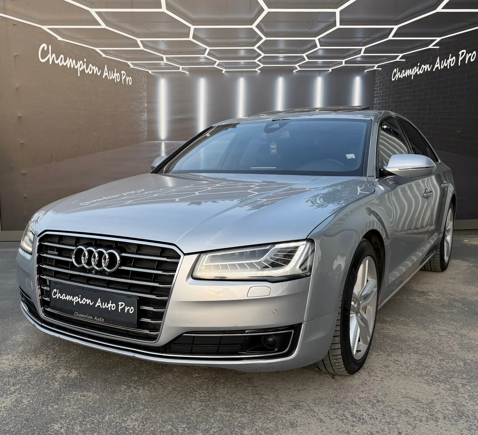 Audi A8 Matrix FULL , снимка 1 - Автомобили и джипове - 54773420
