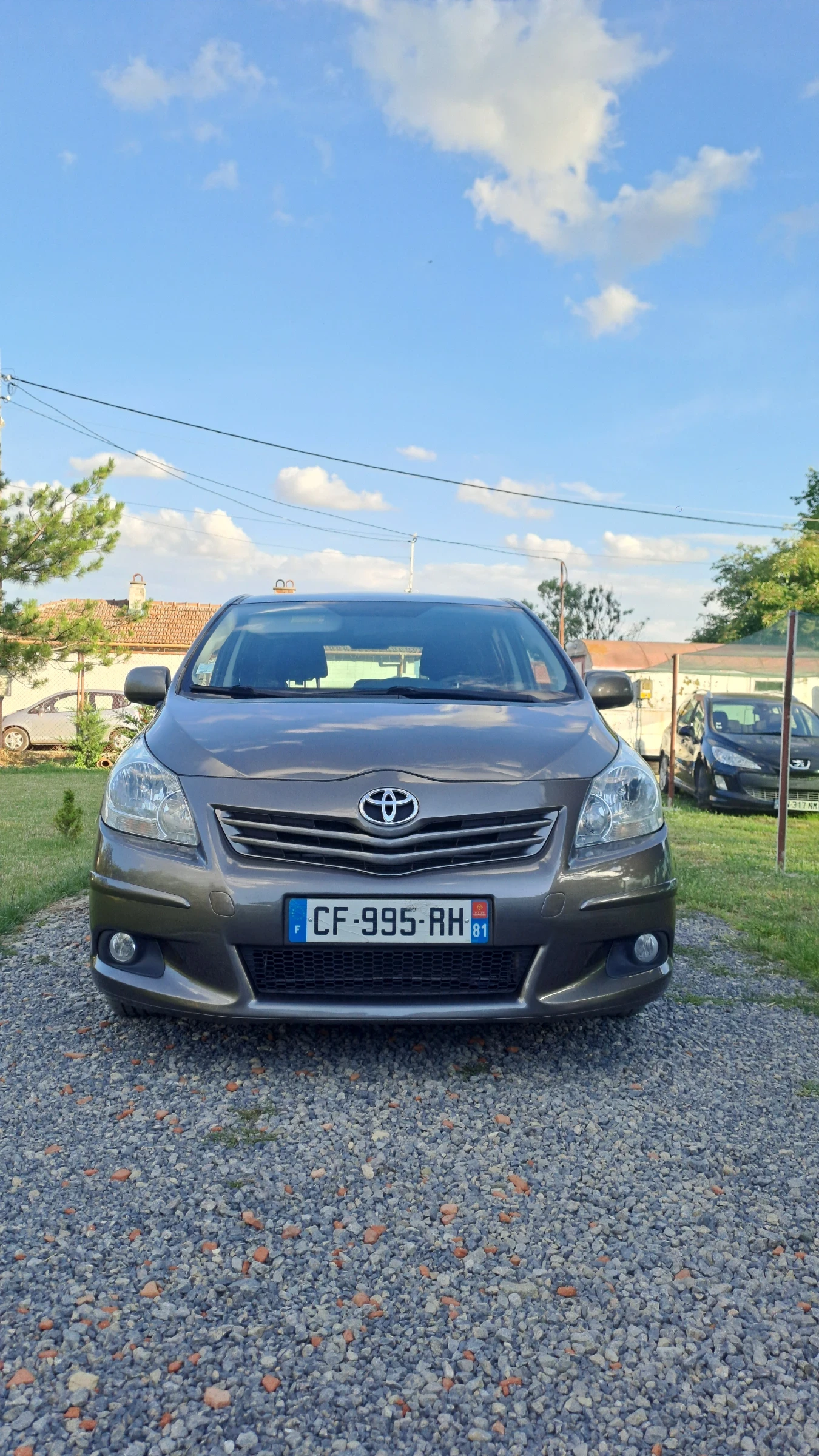 Toyota Verso 2.0 D-4D 126 к.с. | Executive | Обслужена