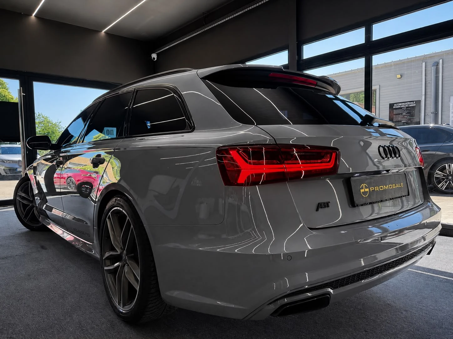 Audi A6 Competition* Quattro* Bose* S-Line* ABT* ЛИЗИНГ, снимка 4 - Автомобили и джипове - 55704054