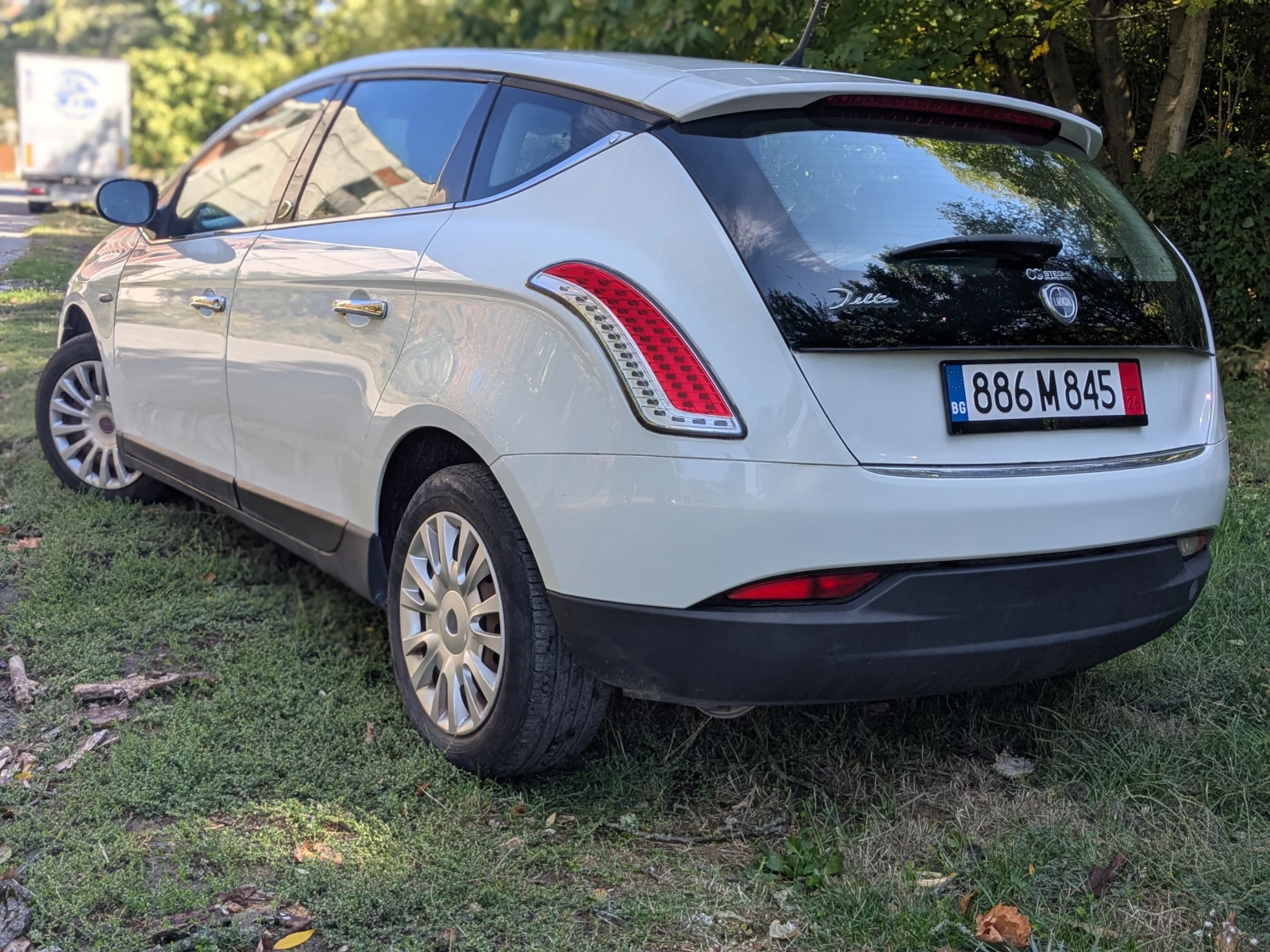 Lancia Delta 1.6, снимка 4 - Автомобили и джипове - 56563948
