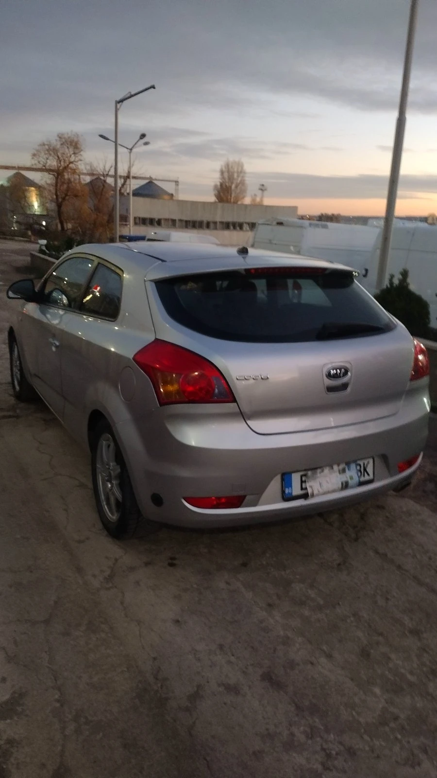 Kia Ceed, снимка 3 - Автомобили и джипове - 56724629