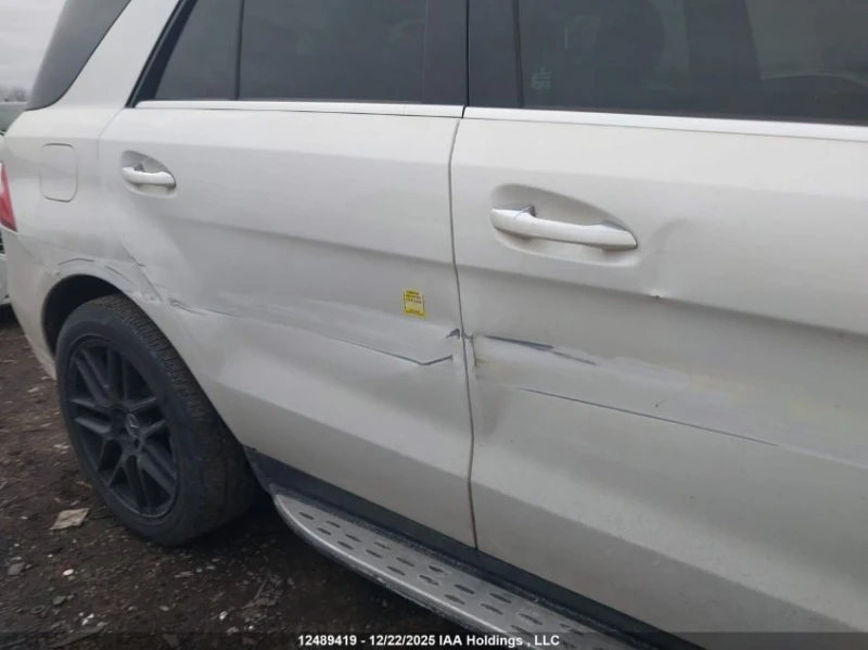 Mercedes-Benz ML 350 Bluetec* 2ключа* Harman Kardon* Пано* AMG, снимка 7 - Автомобили и джипове - 52934398