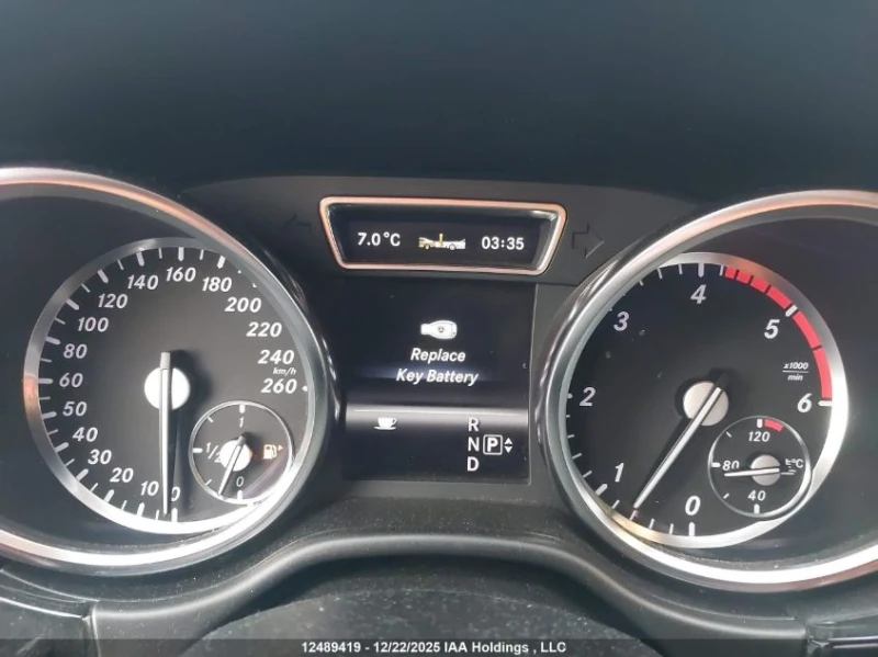 Mercedes-Benz ML 350 Bluetec* 2ключа* Harman Kardon* Пано* AMG, снимка 13 - Автомобили и джипове - 52934398