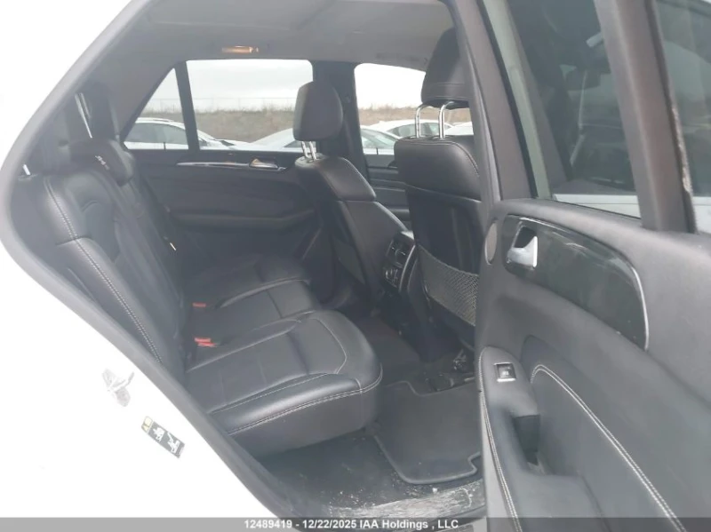 Mercedes-Benz ML 350 Bluetec* 2ключа* Harman Kardon* Пано* AMG, снимка 10 - Автомобили и джипове - 52934398