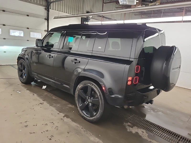 Land Rover Defender 110 X-Dynamic SE AWD, снимка 4 - Автомобили и джипове - 53170761