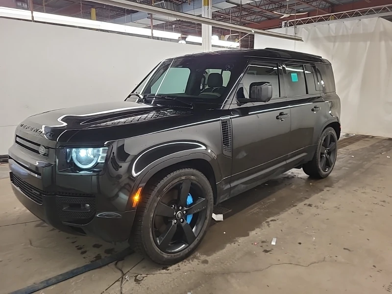 Land Rover Defender 110 X-Dynamic SE AWD