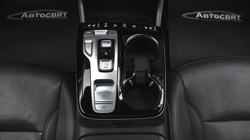 Hyundai Tucson 1.6 T-GDi PREMIUM Plug-in Hybrid 4x4 Automatic, снимка 11 - Автомобили и джипове - 53417311