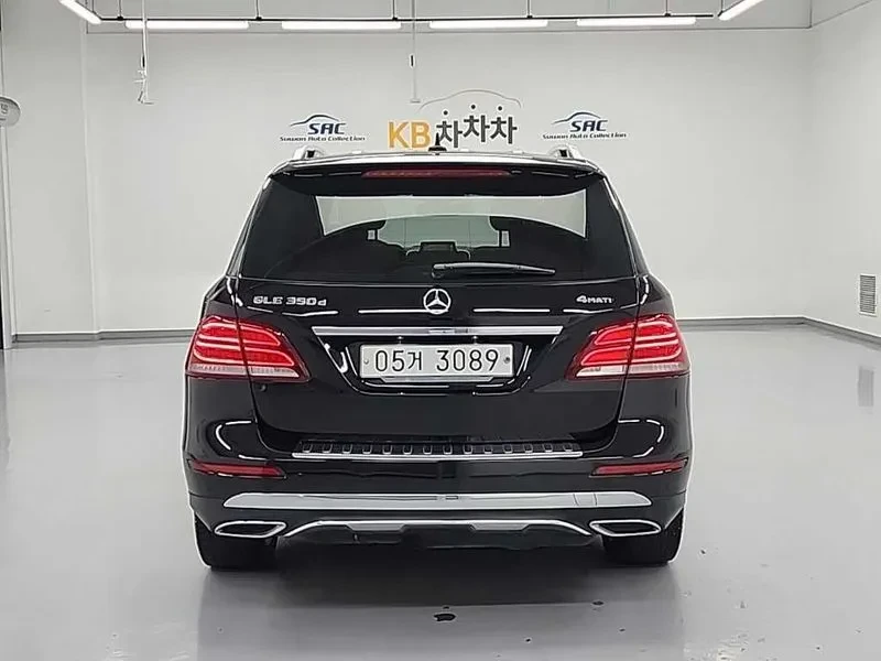 Mercedes-Benz GLE 350 D 4Matic - САМО 30% АВАНС, снимка 4 - Автомобили и джипове - 55483967