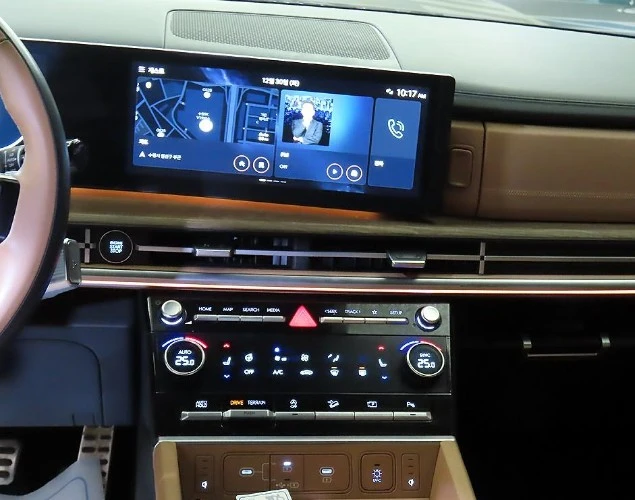 Hyundai Santa fe 2.5T Calligraphy* HUD* 360* МАСАЖ* КРАЙНА ЦЕНА, снимка 15 - Автомобили и джипове - 55697157