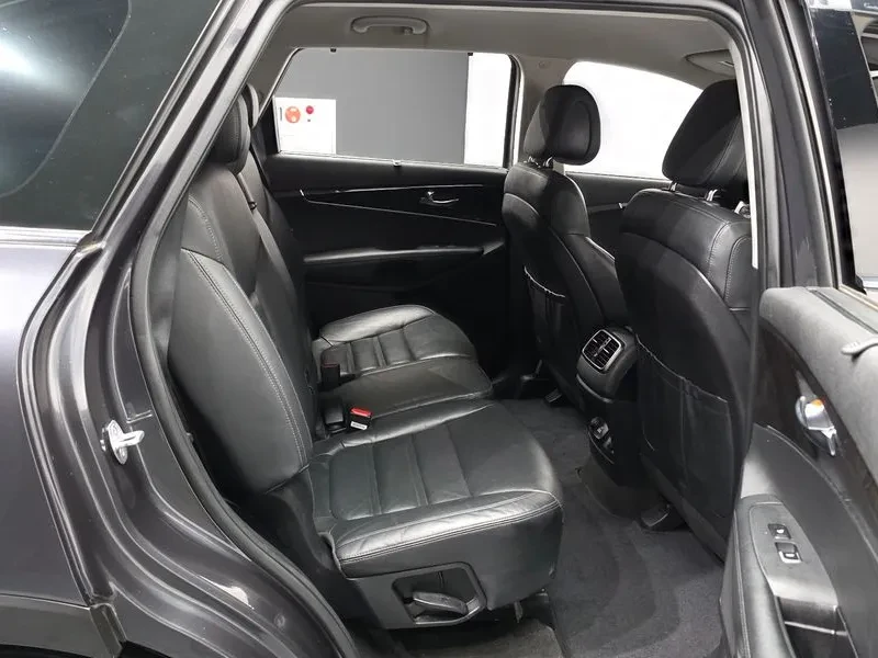 Kia Sorento 2.2 CRDI 4WD - ���� 30% ����� | Mobile.bg � ����������� 12