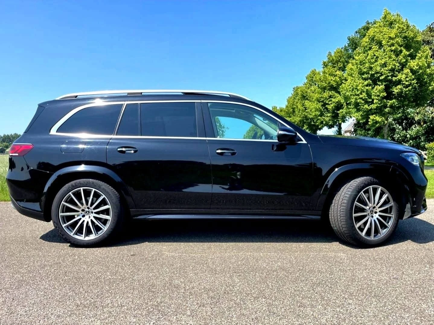 Mercedes-Benz GLS 400 ОЧАКВАН ВНОС 7 МЕСТЕН FULL AMG LINE ЛИЗИНГ 100% - изображение 6