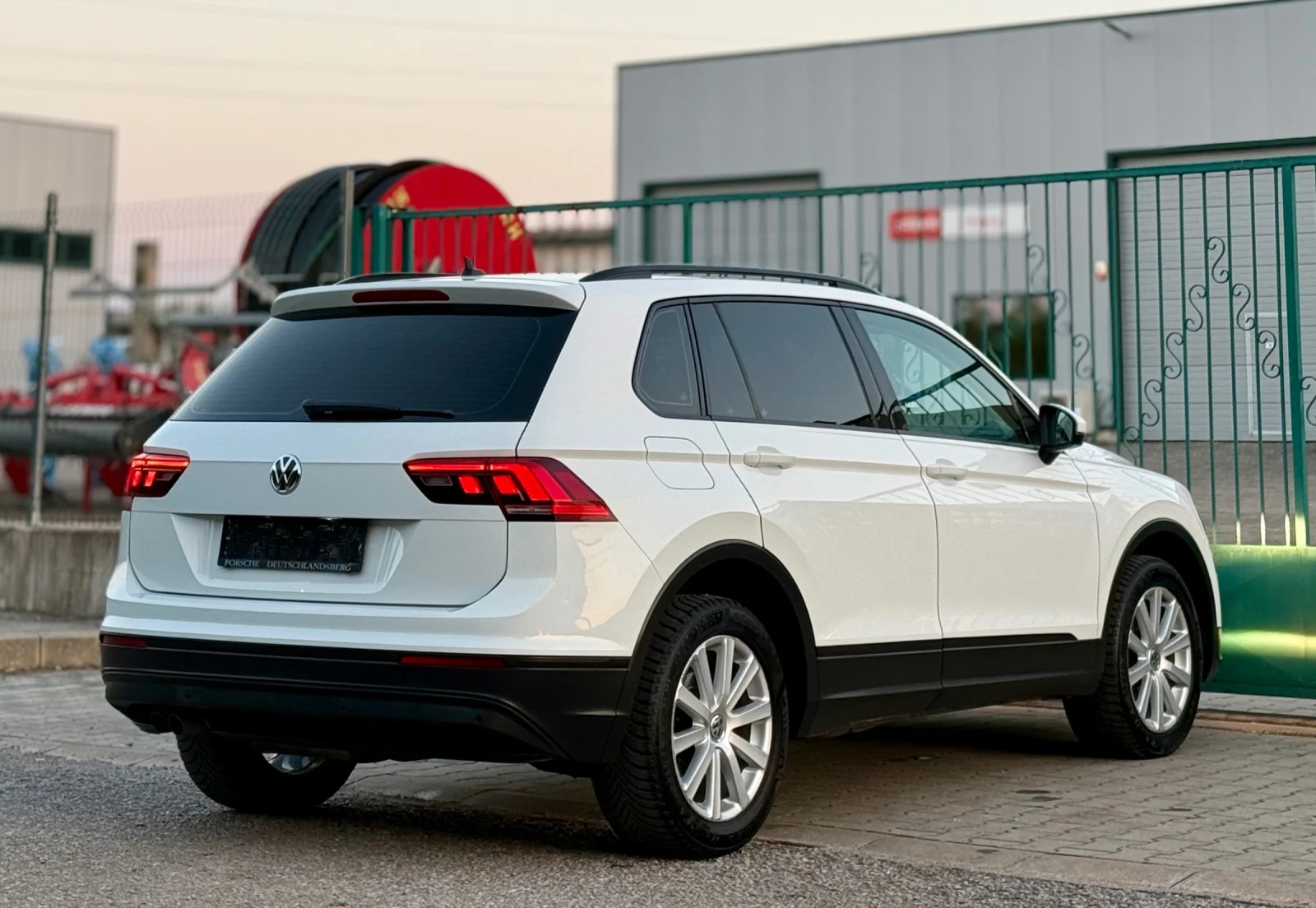 VW Tiguan 2.0TDi~150hp~4MOTION~ДИСТРОНИК - изображение 5