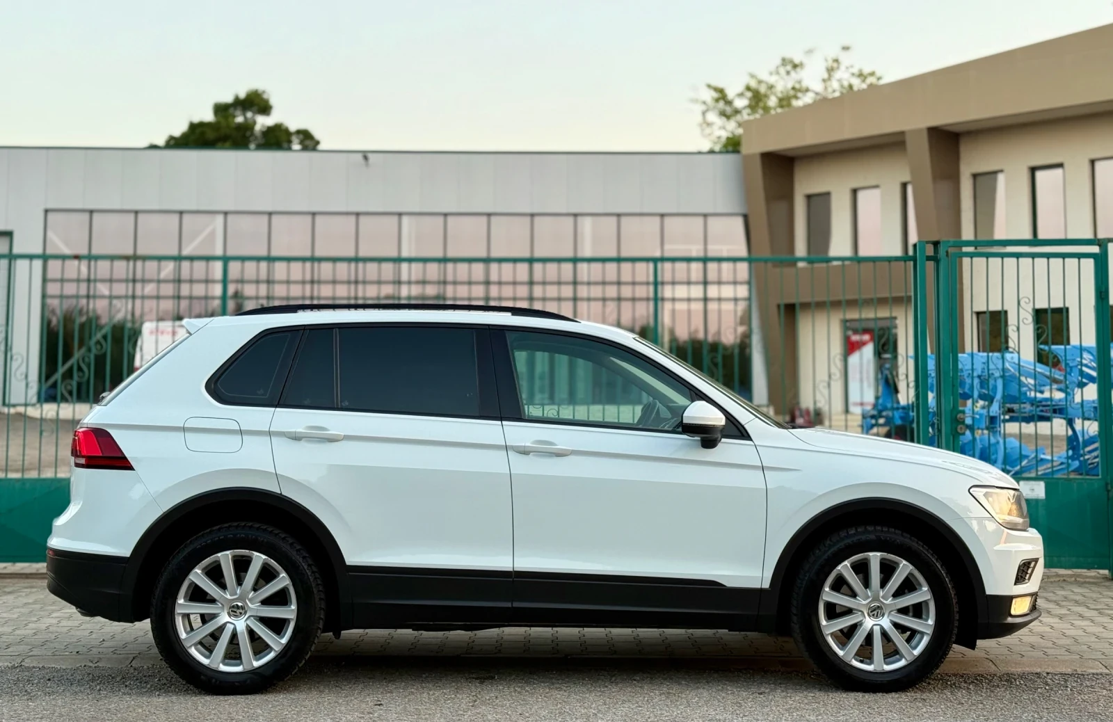 VW Tiguan 2.0TDi~150hp~4MOTION~ДИСТРОНИК - изображение 4
