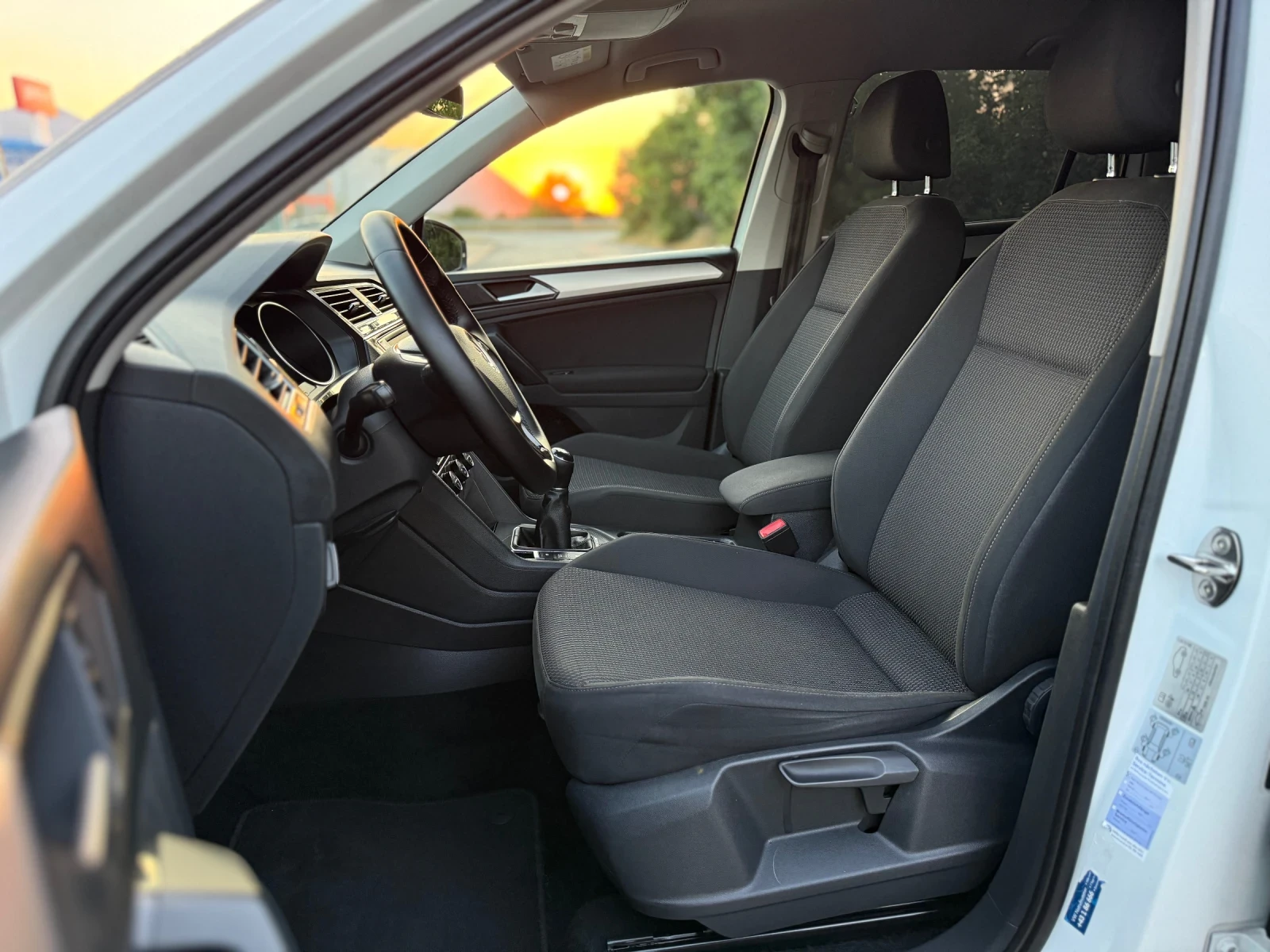 VW Tiguan 2.0TDi~150hp~4MOTION~ДИСТРОНИК - изображение 10