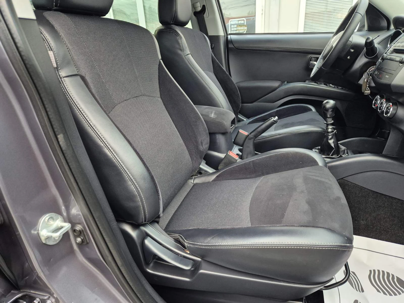 Citroen C-Crosser 2.2D-4X4 | Mobile.bg � ����������� 12