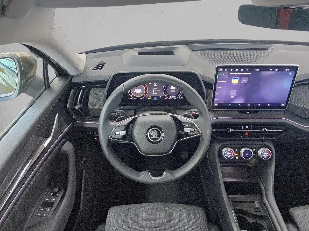 Skoda Kodiaq 2.0/150HP/SELECT/NAVI/CAM/LED/153z, снимка 11 - Автомобили и джипове - 53825812