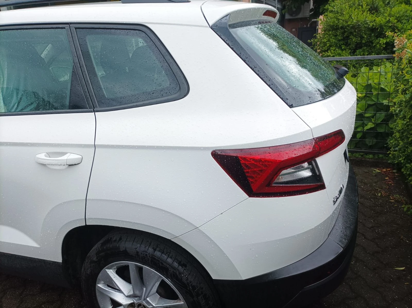 Skoda Karoq  1.5 Automatic, снимка 5 - Автомобили и джипове - 54762780