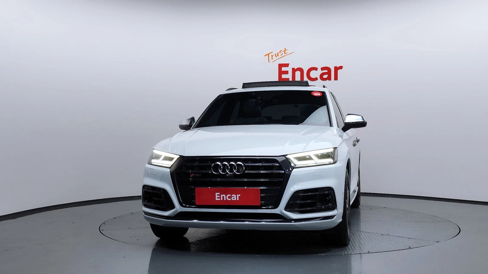 Audi SQ5 ЛЮК* HUD* 360* KEYLESS* ЕЛ. БАГАЖНИК* КРАЙНА ЦЕНА, снимка 3 - Автомобили и джипове - 55302341