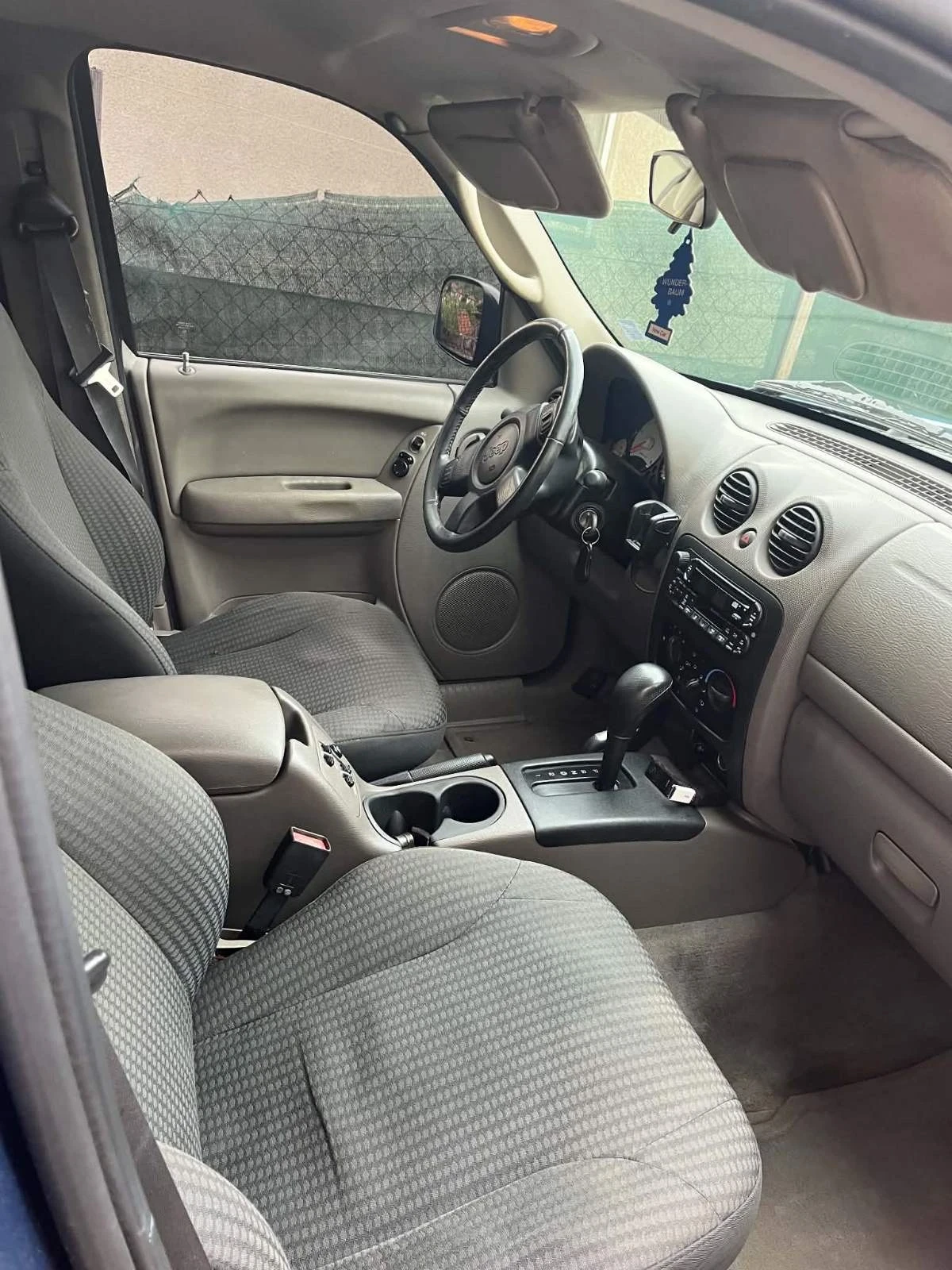 Jeep Cherokee, снимка 5 - Автомобили и джипове - 55531792
