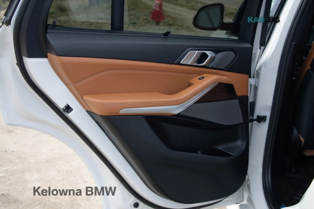 BMW X5 xDrive40i* M-SPORT* HARMAN KARDON* LASER* ПАНО* , снимка 14 - Автомобили и джипове - 55693968