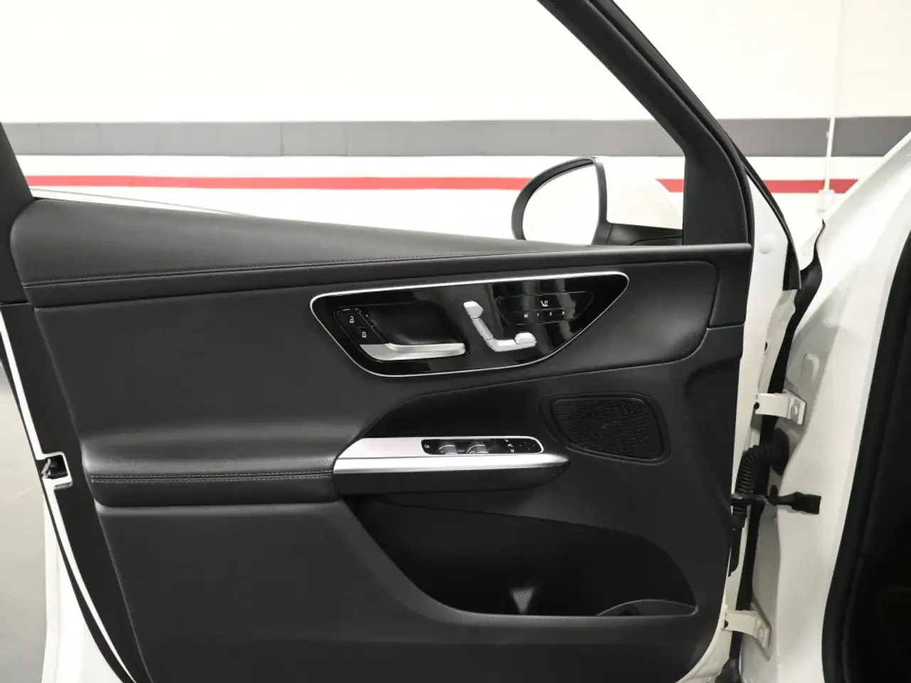 Mercedes-Benz GLC, снимка 11 - Автомобили и джипове - 56183861