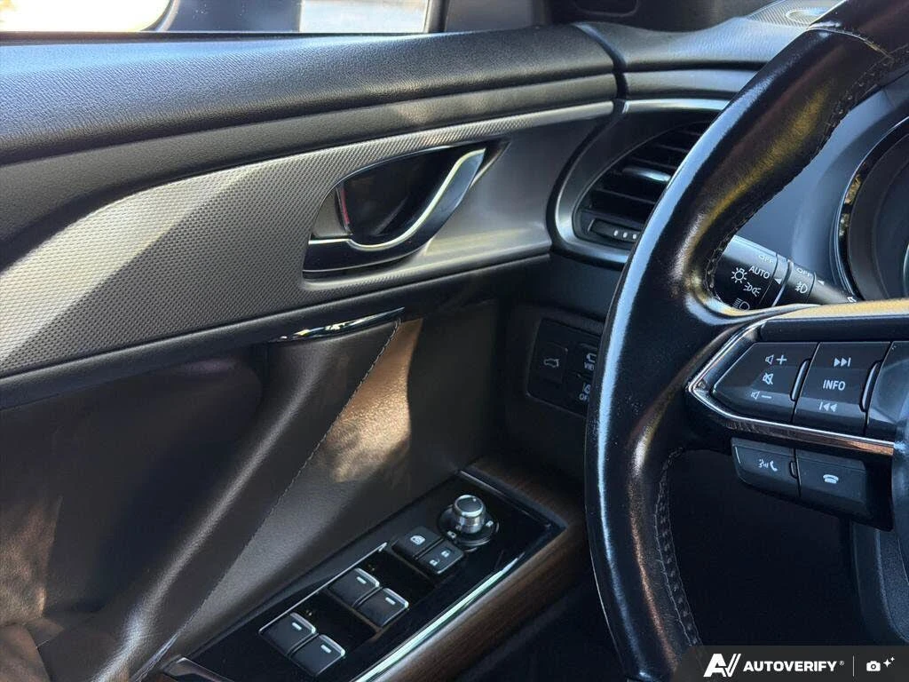 Mazda CX-9 Signature/Обдух/HUD/BOSE/PANO/360/Adaptive cruise/, снимка 8 - Автомобили и джипове - 56214113