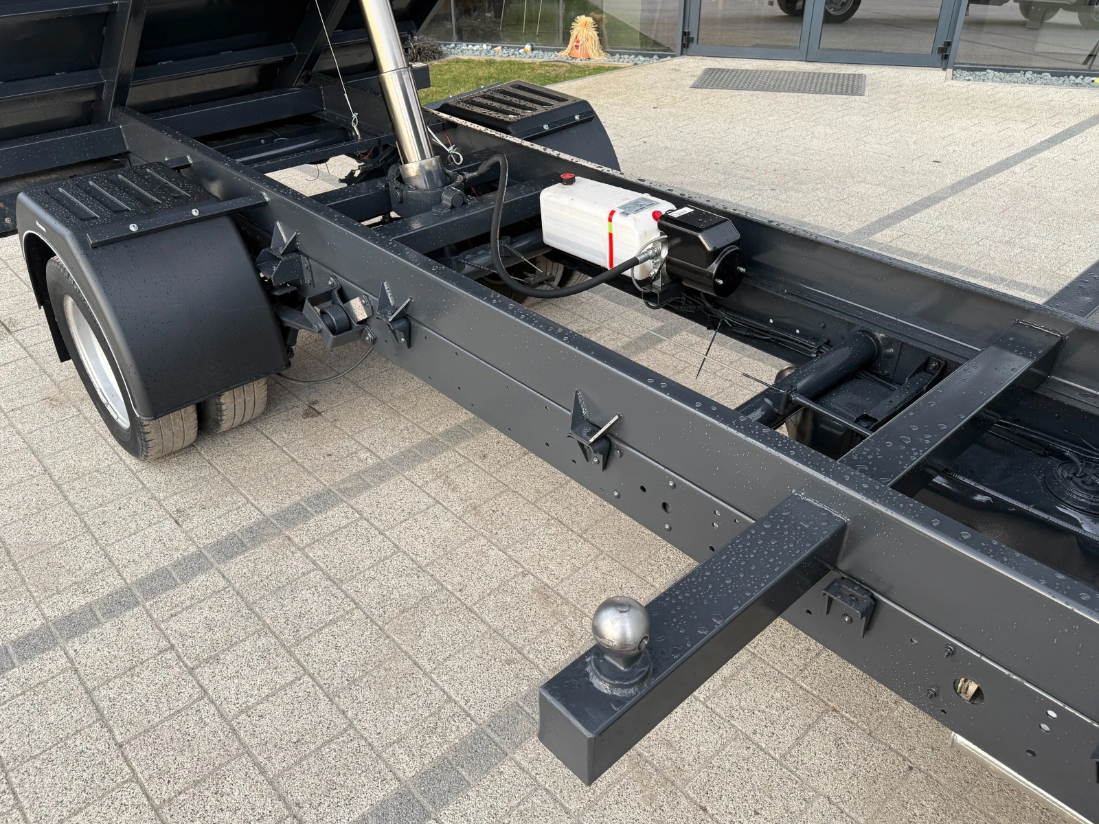 Iveco Daily 35C15 3.0HPI до 3.5т. 3.90м. , снимка 12 - Бусове и автобуси - 53877483