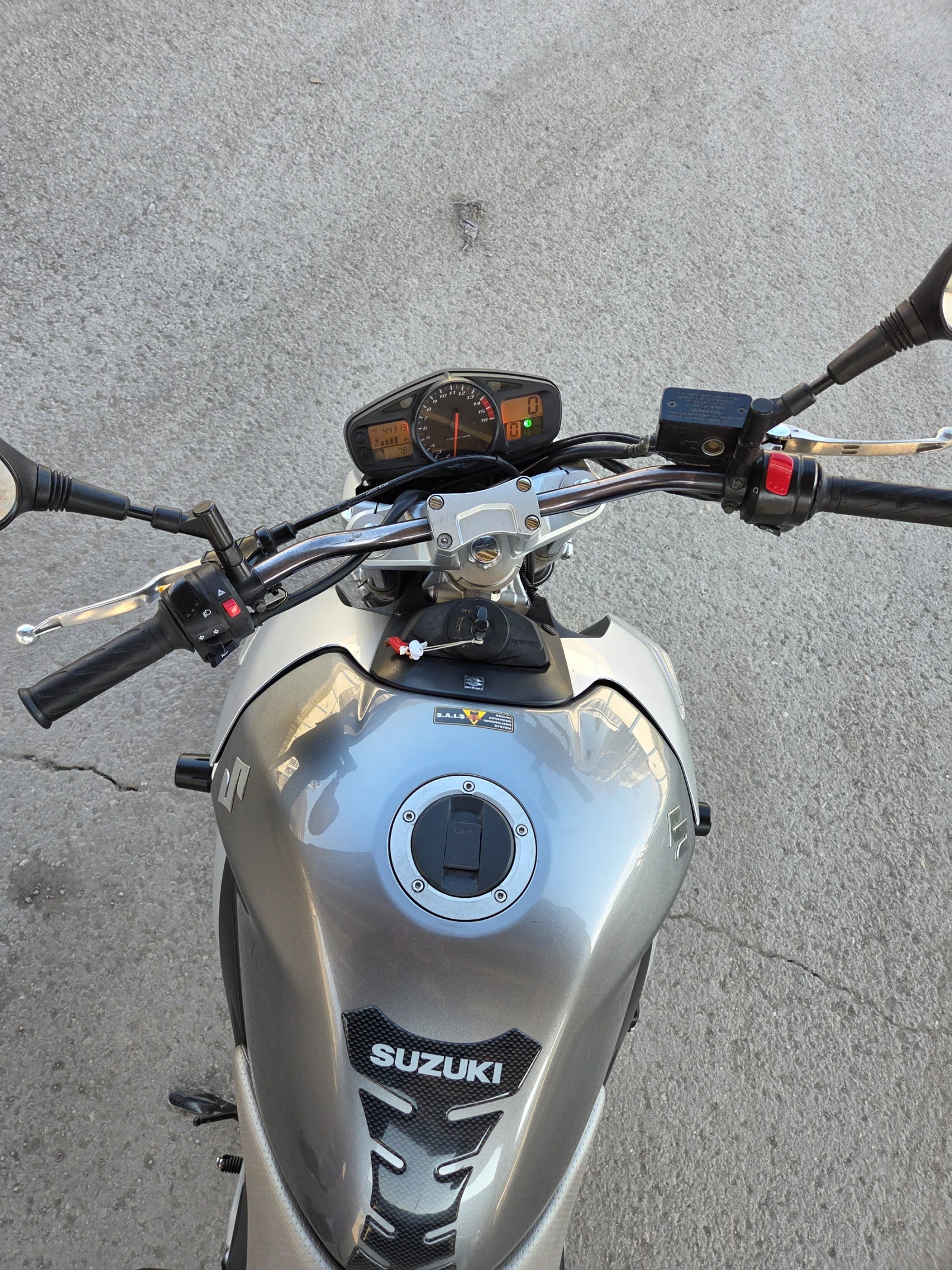 Suzuki Gsr 600, снимка 7 - Мотоциклети и мототехника - 53712592